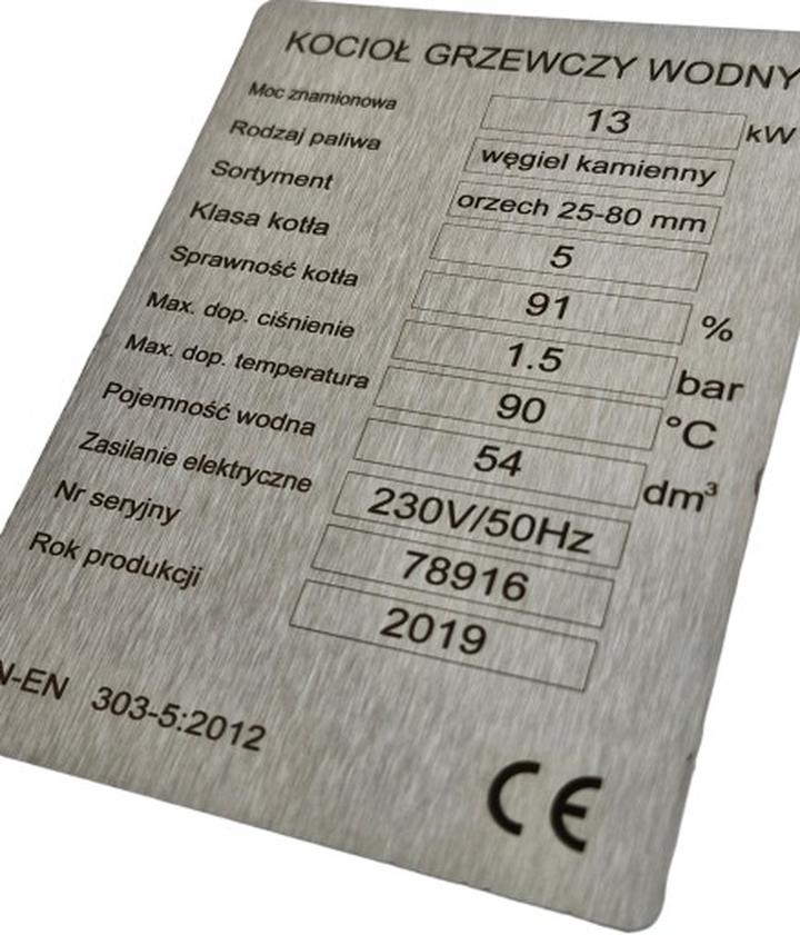 Gotująca się woda w piecu