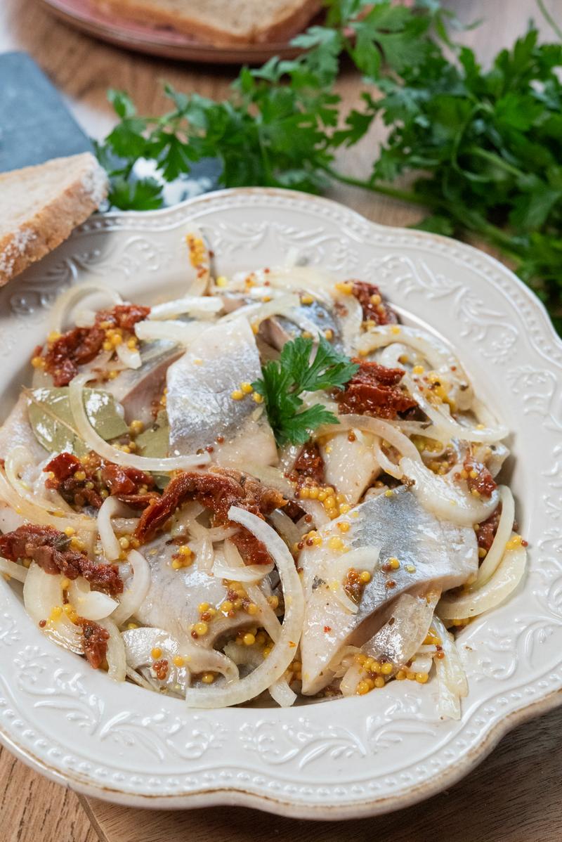 Wybór śledzi do sałatki