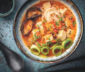 Idealne połączenie: jaka zupa najlepiej komponuje się z plackami ziemniaczanymi?