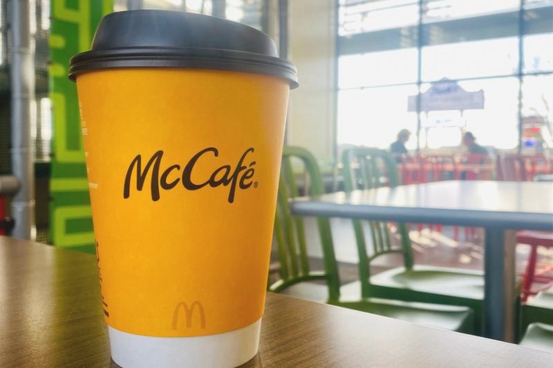 Ile kosztuje kawa w McDonald’s w 2026 roku? Sprawdź najnowsze ceny!