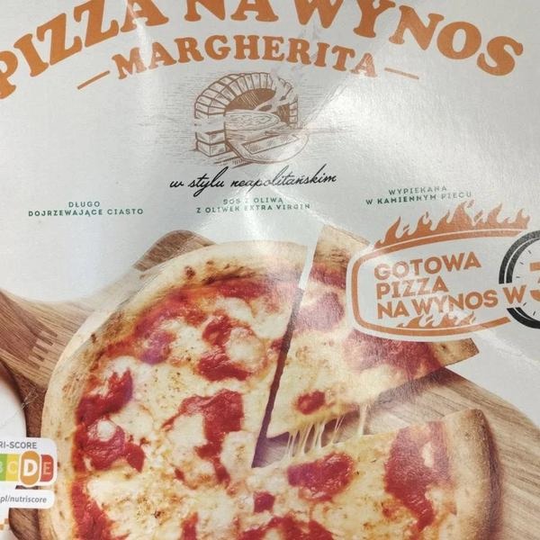 Ile kosztuje średnia pizza? Przewodnik po cenach i smakach
