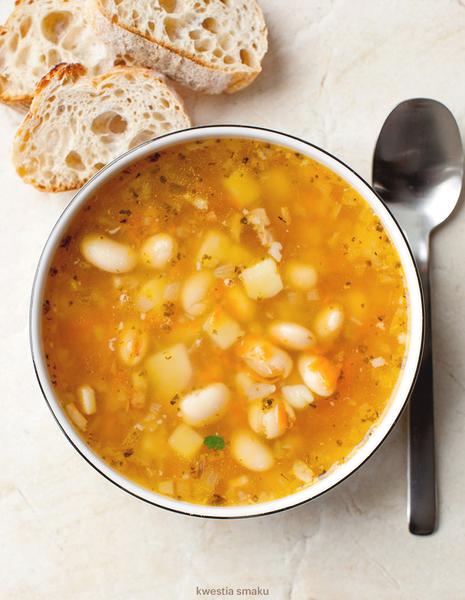 Zupa fasolowa